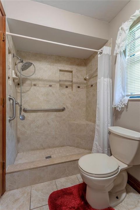 Active With Contract: $545,000 (3 beds, 2 baths, 2315 Square Feet)
