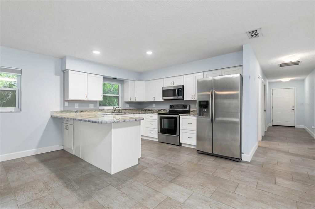 For Sale: $539,990 (2 beds, 2 baths, 1412 Square Feet)