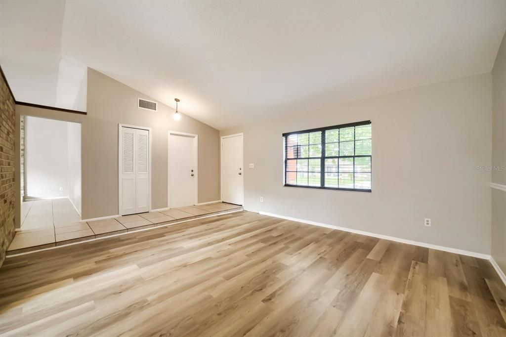 En Venta: $359,900 (3 camas, 2 baños, 1616 Pies cuadrados)