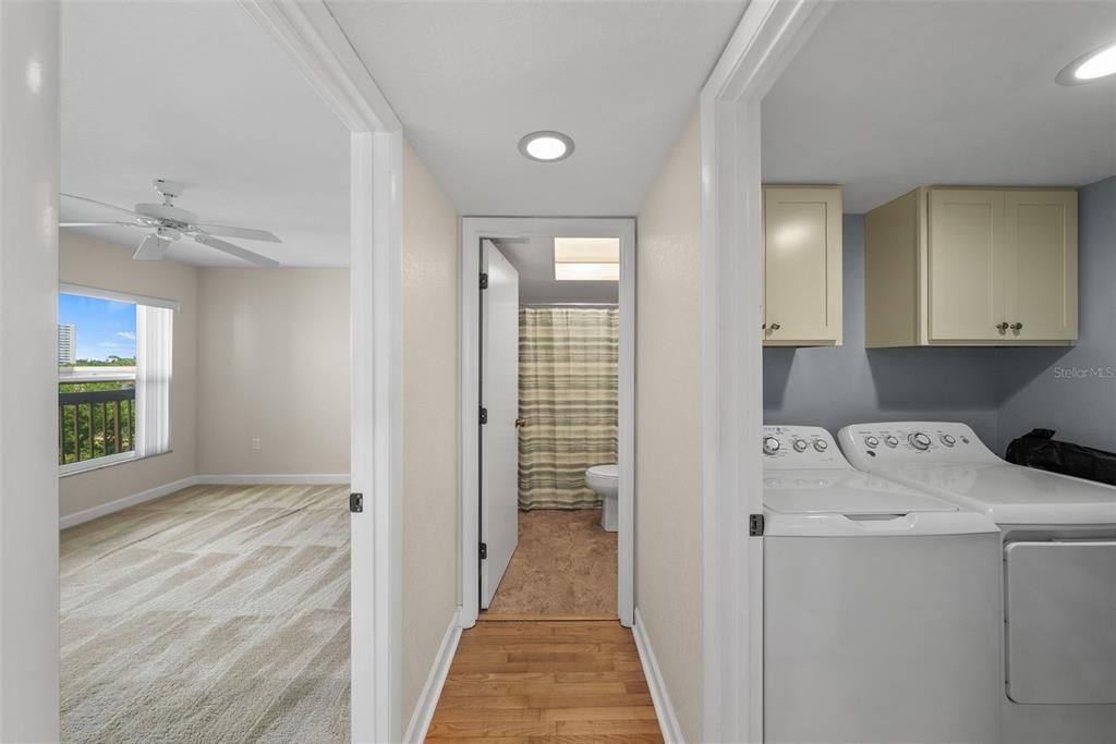 For Sale: $399,900 (2 beds, 2 baths, 1170 Square Feet)