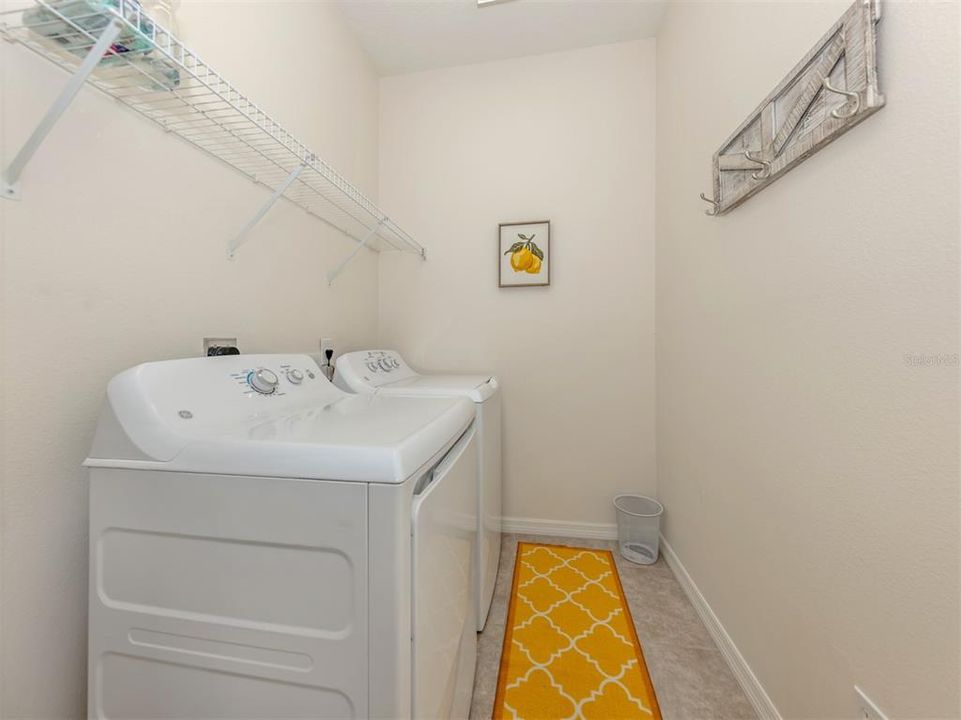 En Venta: $294,000 (3 camas, 2 baños, 1521 Pies cuadrados)