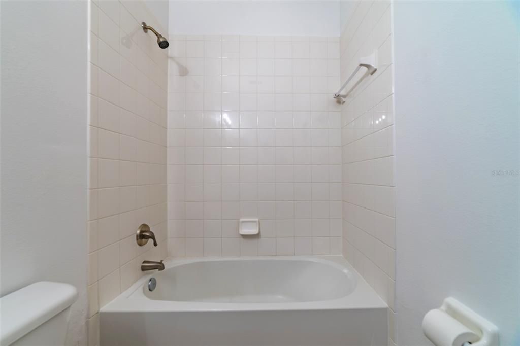 В аренду: $3,200 (4 спален, 3 ванн, 2083 Квадратных фут)