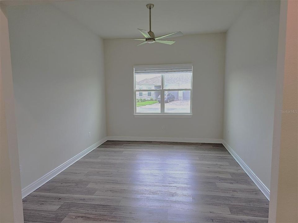 Active With Contract: $3,200 (3 beds, 3 baths, 2854 Square Feet)