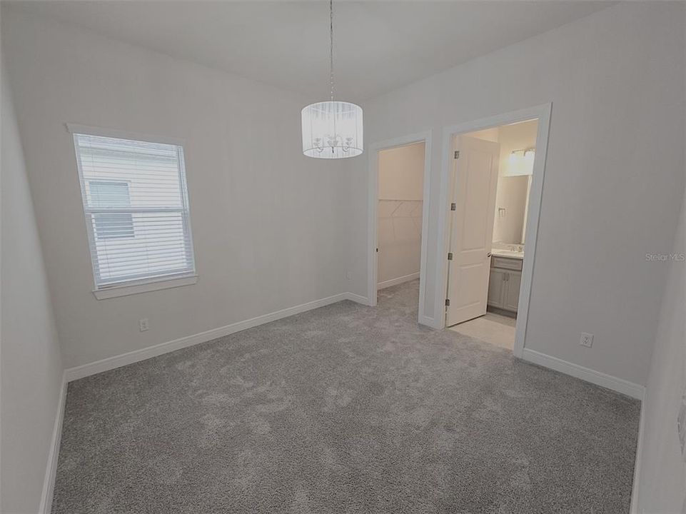 Active With Contract: $3,200 (3 beds, 3 baths, 2854 Square Feet)