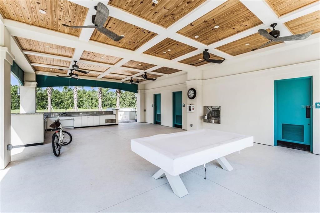 Active With Contract: $3,200 (3 beds, 3 baths, 2854 Square Feet)