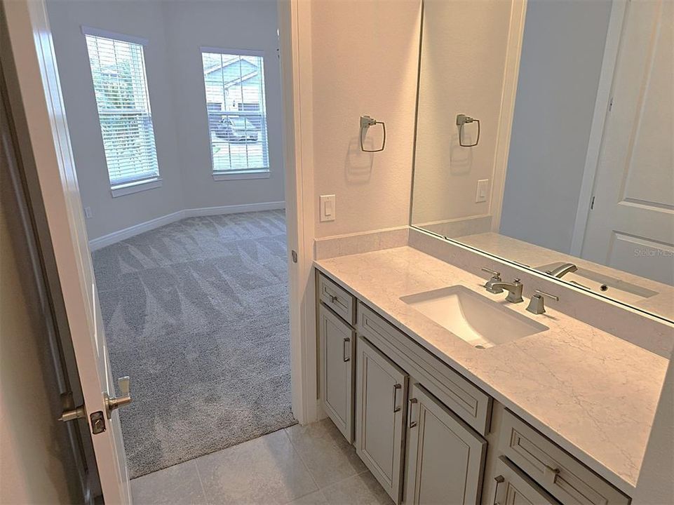 Active With Contract: $3,200 (3 beds, 3 baths, 2854 Square Feet)