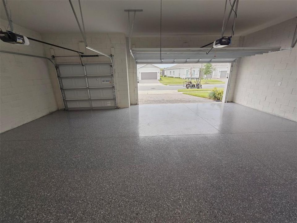 Active With Contract: $3,200 (3 beds, 3 baths, 2854 Square Feet)