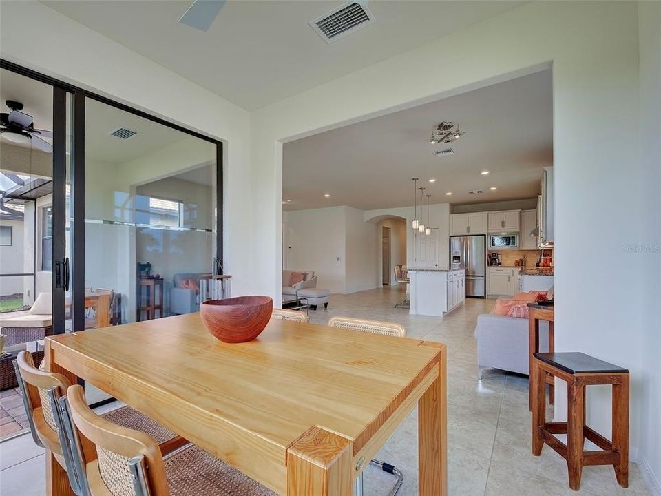 Activo con contrato: $525,000 (2 camas, 2 baños, 1774 Pies cuadrados)