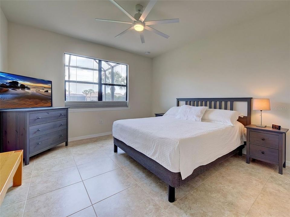 Activo con contrato: $525,000 (2 camas, 2 baños, 1774 Pies cuadrados)