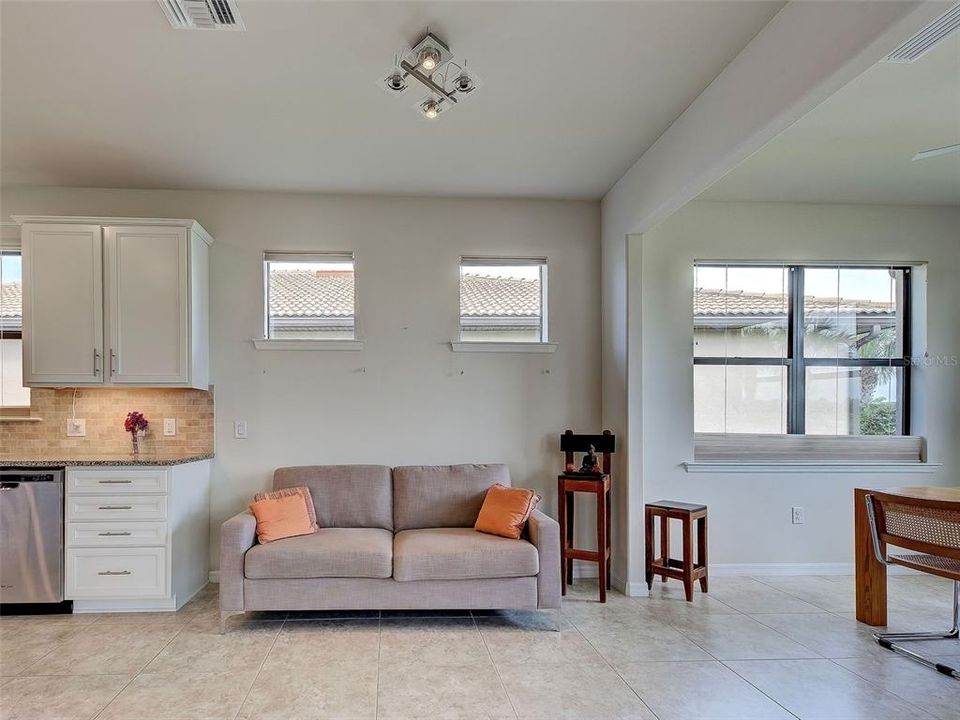 Activo con contrato: $525,000 (2 camas, 2 baños, 1774 Pies cuadrados)