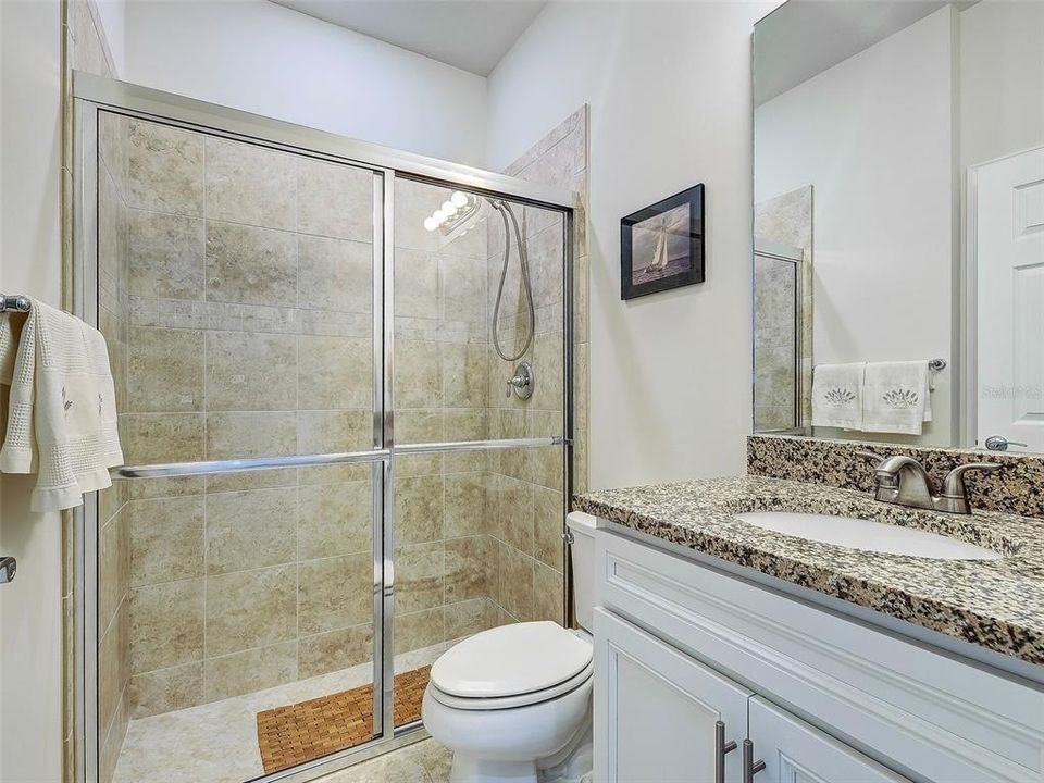 Activo con contrato: $525,000 (2 camas, 2 baños, 1774 Pies cuadrados)