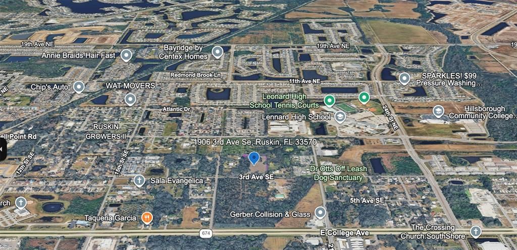 待售: $799,999 (4.70 acres)