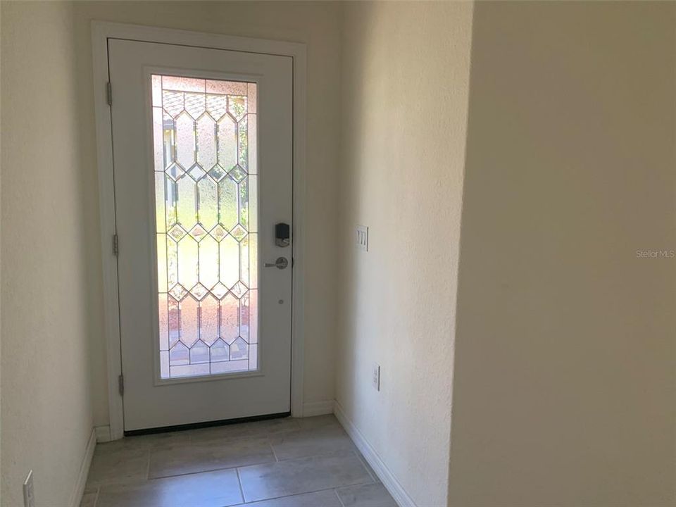 В аренду: $2,200 (2 спален, 2 ванн, 1568 Квадратных фут)