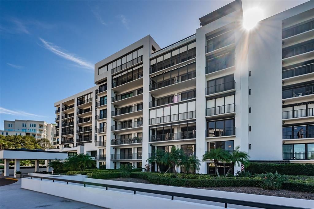 В аренду: $3,500 (2 спален, 2 ванн, 1403 Квадратных фут)