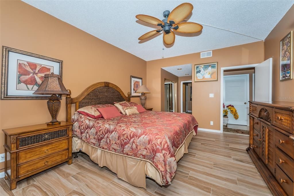 В аренду: $3,500 (2 спален, 2 ванн, 1403 Квадратных фут)