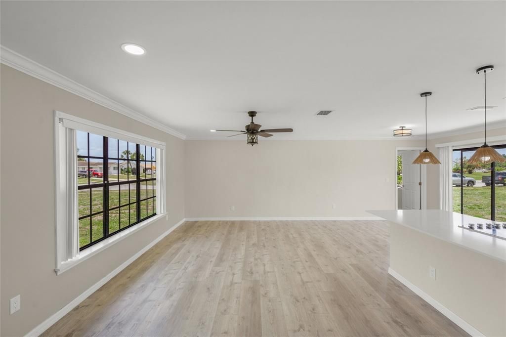 En Venta: $349,900 (3 camas, 2 baños, 1520 Pies cuadrados)