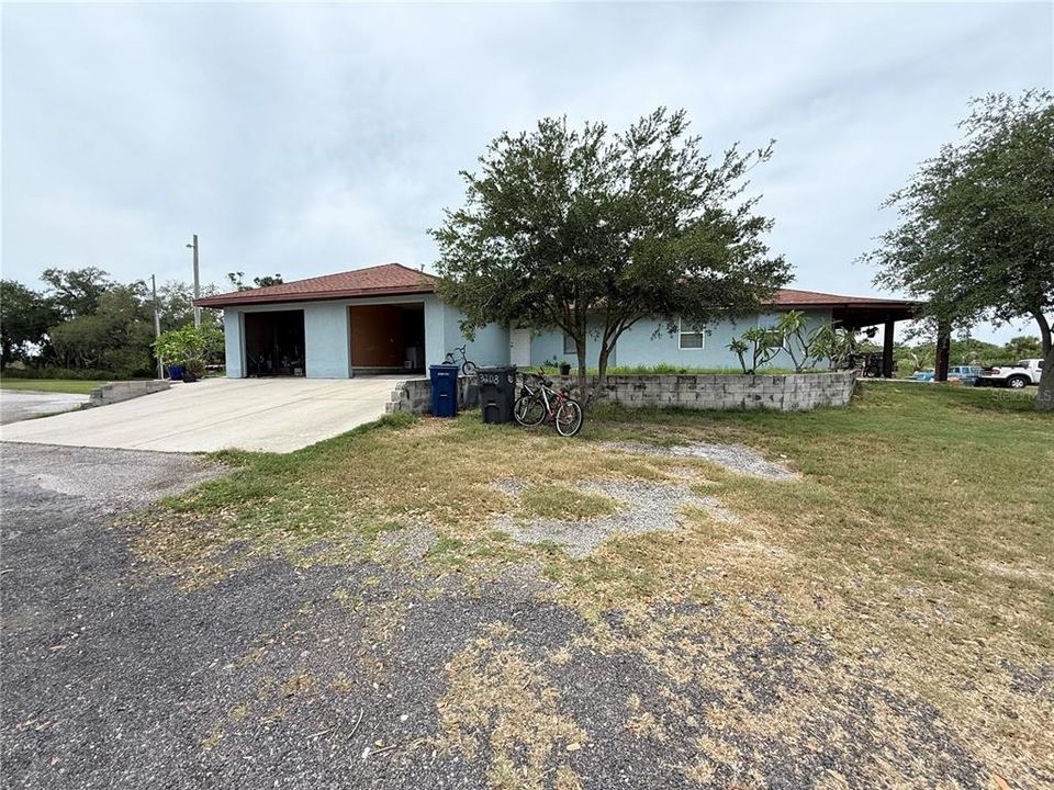 For Sale: $635,000 (6 beds, 4 baths, 2502 Square Feet)