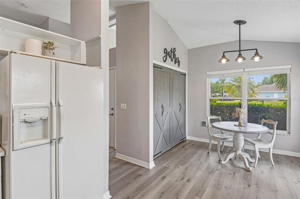 For Sale: $385,000 (3 beds, 2 baths, 1822 Square Feet)