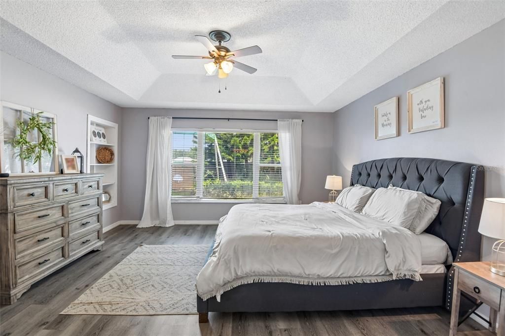 For Sale: $385,000 (3 beds, 2 baths, 1822 Square Feet)
