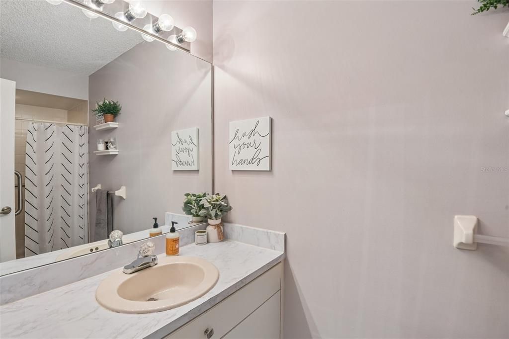 For Sale: $385,000 (3 beds, 2 baths, 1822 Square Feet)