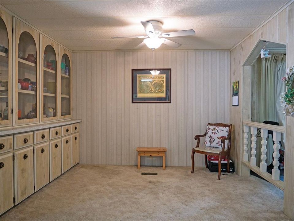 Active With Contract: $128,500 (2 beds, 2 baths, 1035 Square Feet)
