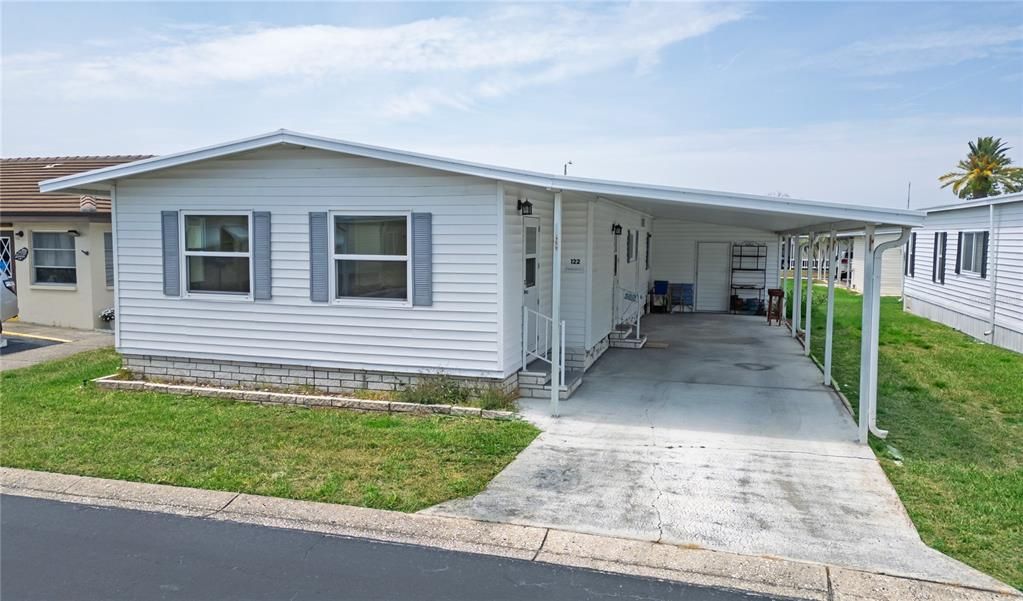 Active With Contract: $128,500 (2 beds, 2 baths, 1035 Square Feet)
