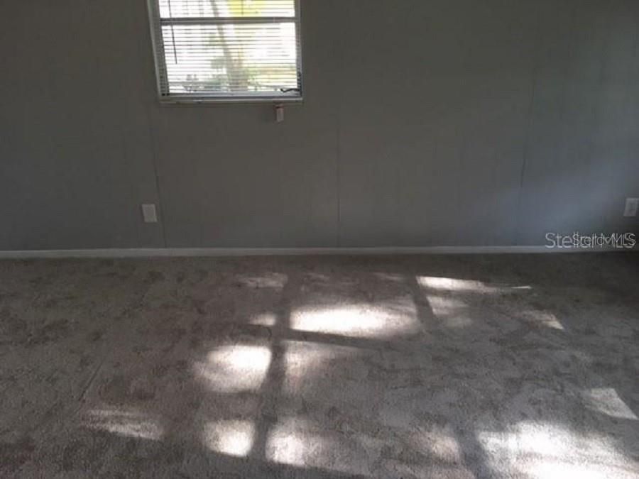 Activo con contrato: $2,500 (4 camas, 3 baños, 1711 Pies cuadrados)