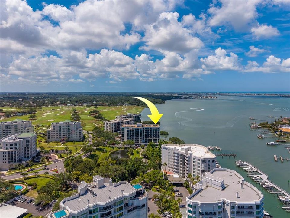 For Sale: $1,399,900 (2 beds, 2 baths, 1844 Square Feet)