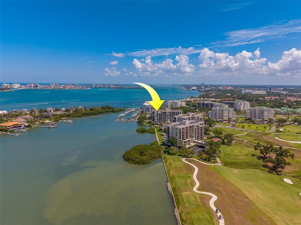 For Sale: $1,399,900 (2 beds, 2 baths, 1844 Square Feet)