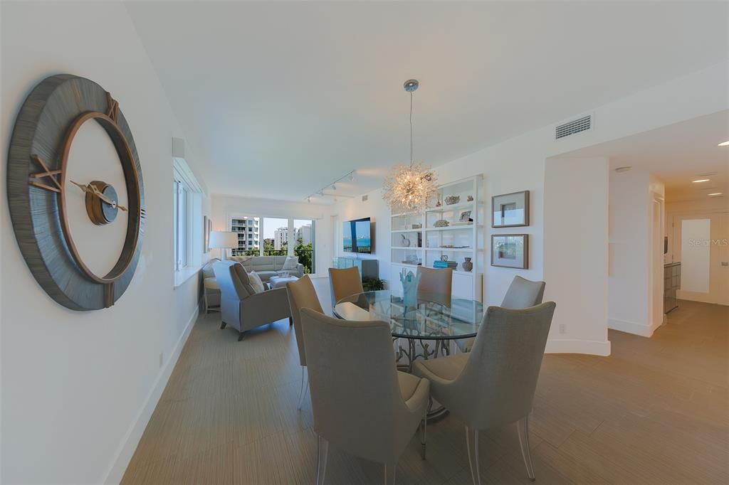 For Sale: $1,399,900 (2 beds, 2 baths, 1844 Square Feet)