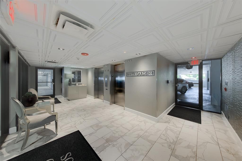 For Sale: $1,399,900 (2 beds, 2 baths, 1844 Square Feet)