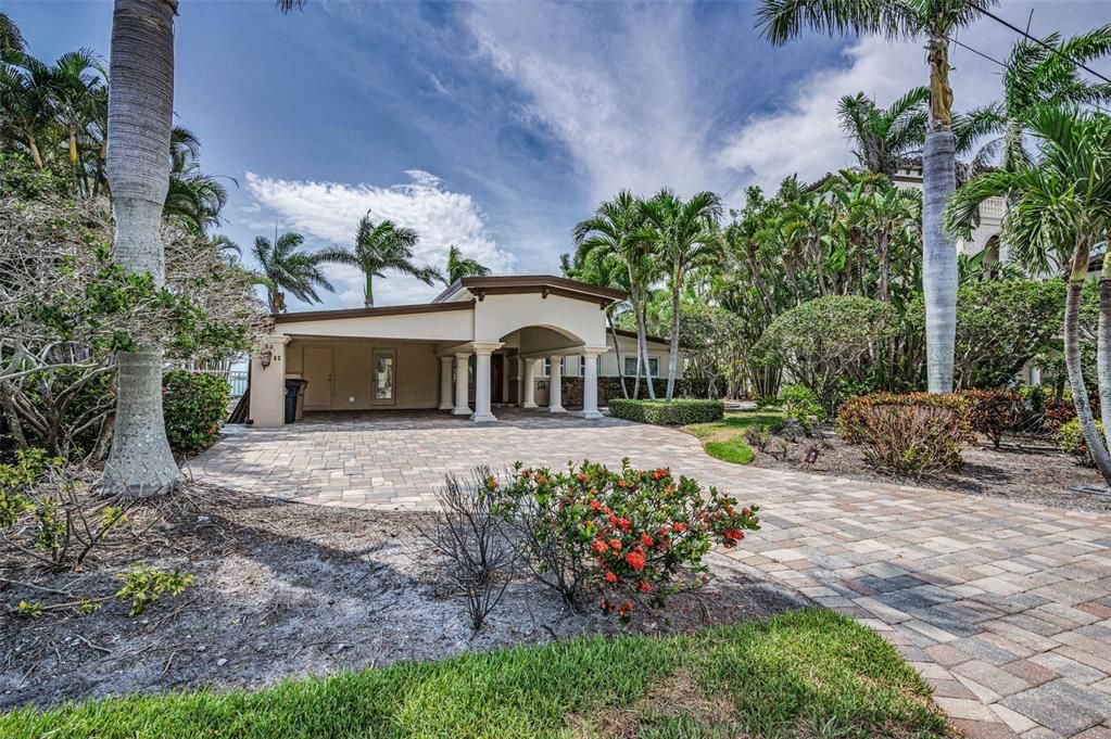 For Rent: $6,200 (2 beds, 2 baths, 1293 Square Feet)