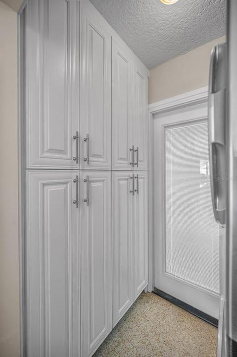 For Rent: $6,200 (2 beds, 2 baths, 1293 Square Feet)
