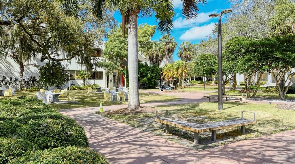 For Rent: $2,170 (3 beds, 2 baths, 1420 Square Feet)