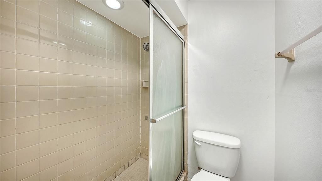 For Rent: $2,170 (3 beds, 2 baths, 1420 Square Feet)