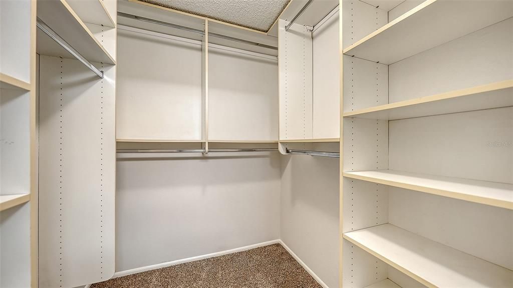 For Rent: $2,170 (3 beds, 2 baths, 1420 Square Feet)