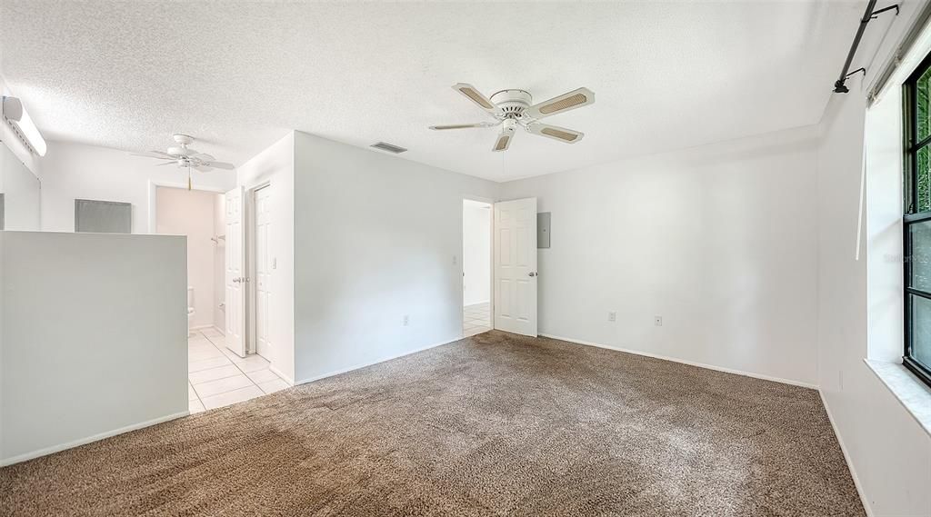 For Rent: $2,170 (3 beds, 2 baths, 1420 Square Feet)