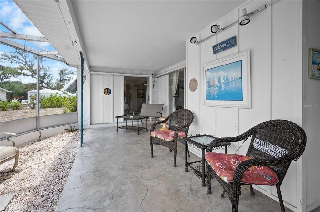 Activo con contrato: $269,000 (3 camas, 2 baños, 1412 Pies cuadrados)