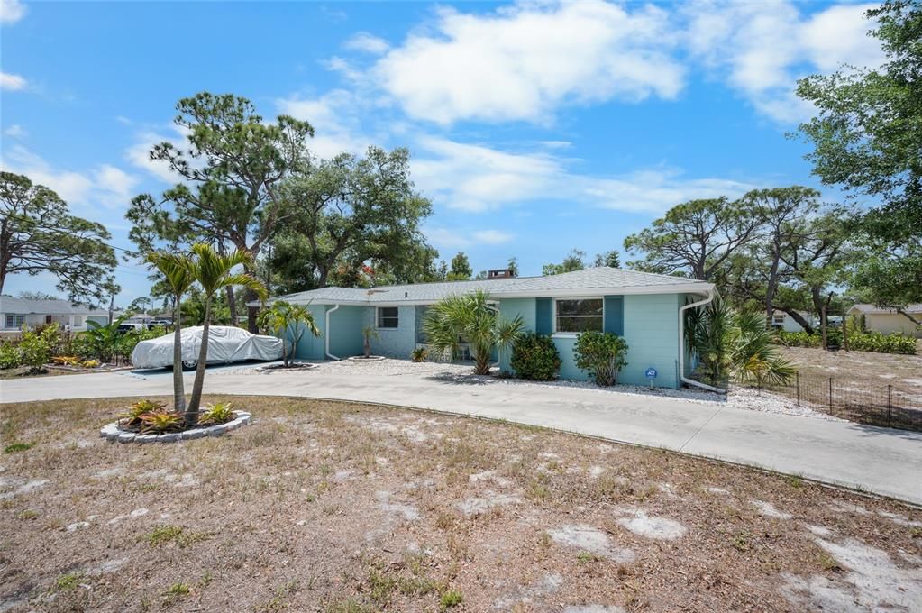 Activo con contrato: $269,000 (3 camas, 2 baños, 1412 Pies cuadrados)