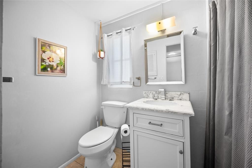Activo con contrato: $269,000 (3 camas, 2 baños, 1412 Pies cuadrados)