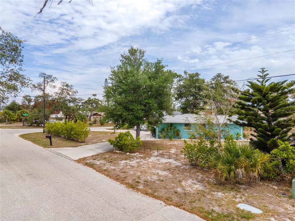 Activo con contrato: $269,000 (3 camas, 2 baños, 1412 Pies cuadrados)