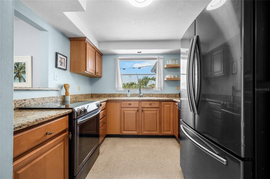 Activo con contrato: $269,000 (3 camas, 2 baños, 1412 Pies cuadrados)