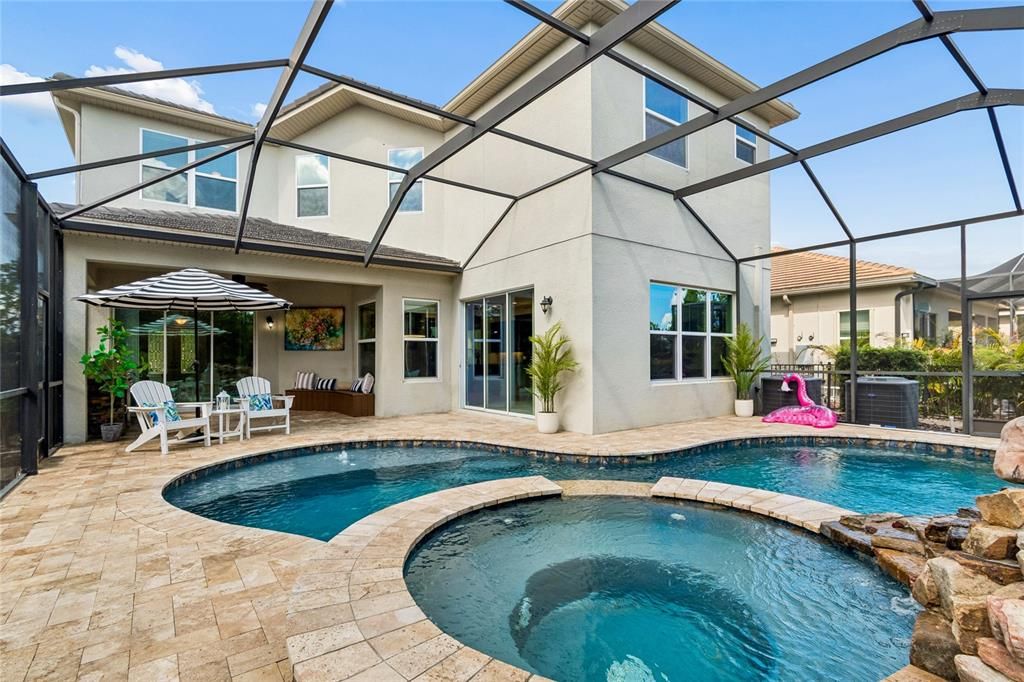 For Sale: $939,900 (6 beds, 5 baths, 4094 Square Feet)