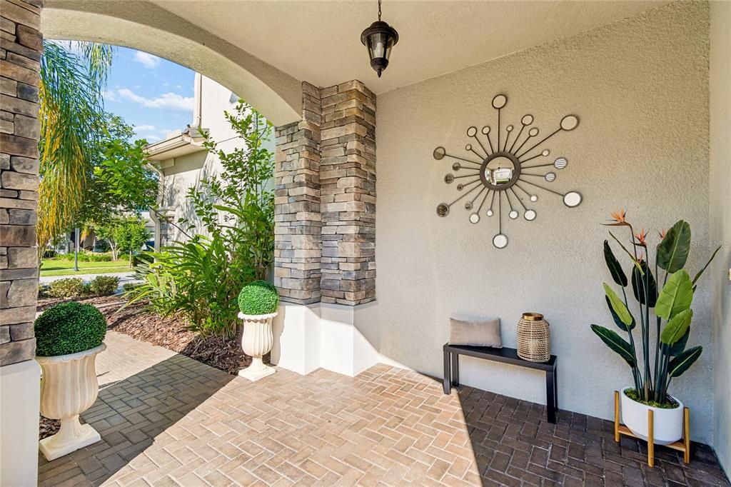 For Sale: $939,900 (6 beds, 5 baths, 4094 Square Feet)