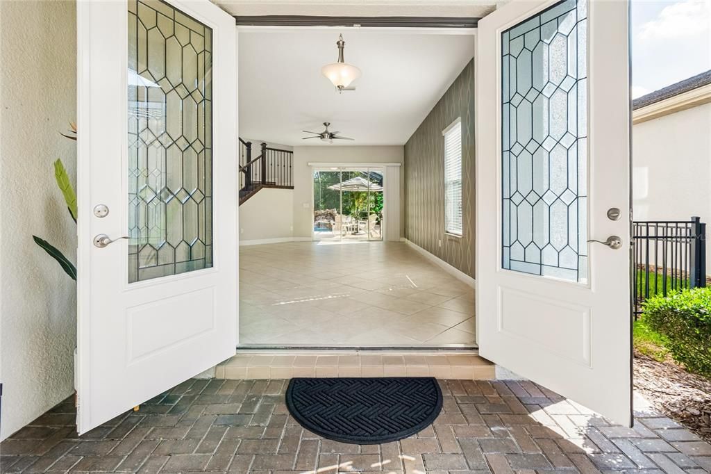 For Sale: $939,900 (6 beds, 5 baths, 4094 Square Feet)