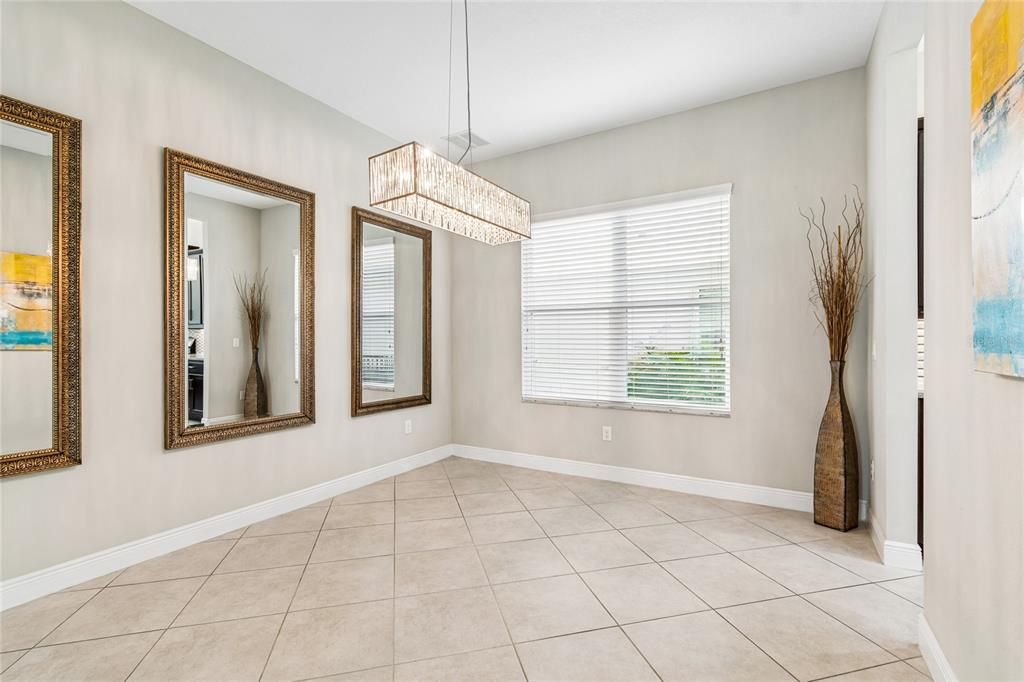 For Sale: $939,900 (6 beds, 5 baths, 4094 Square Feet)