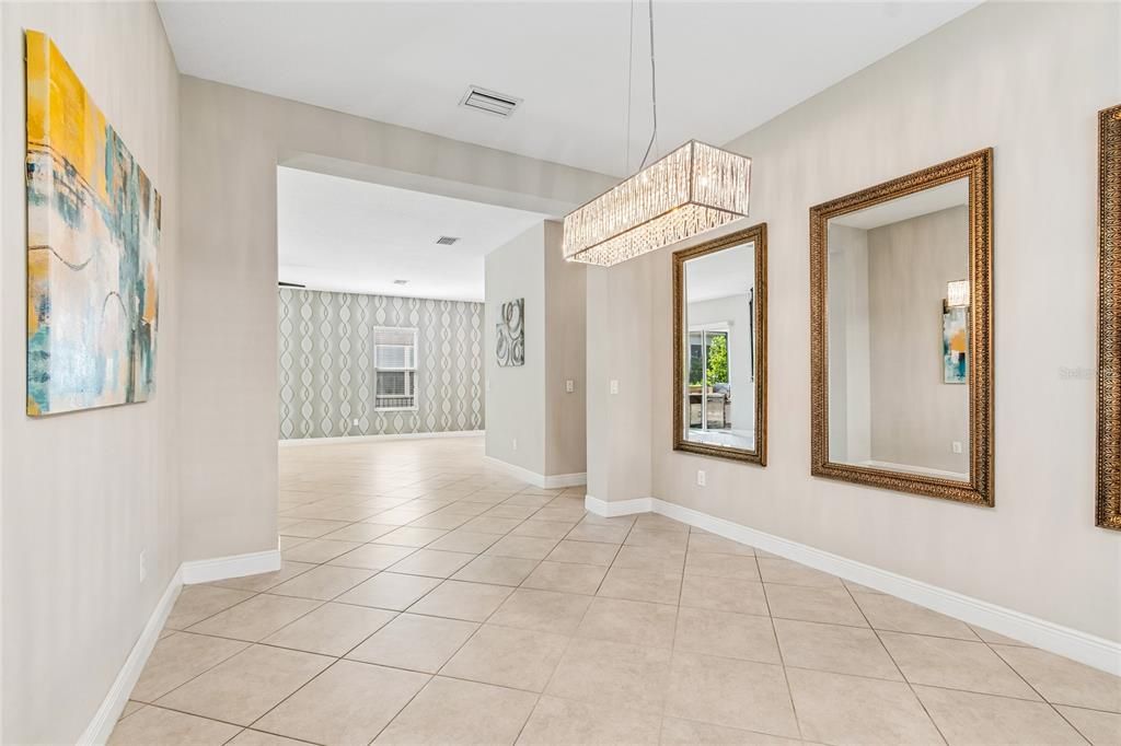 For Sale: $939,900 (6 beds, 5 baths, 4094 Square Feet)
