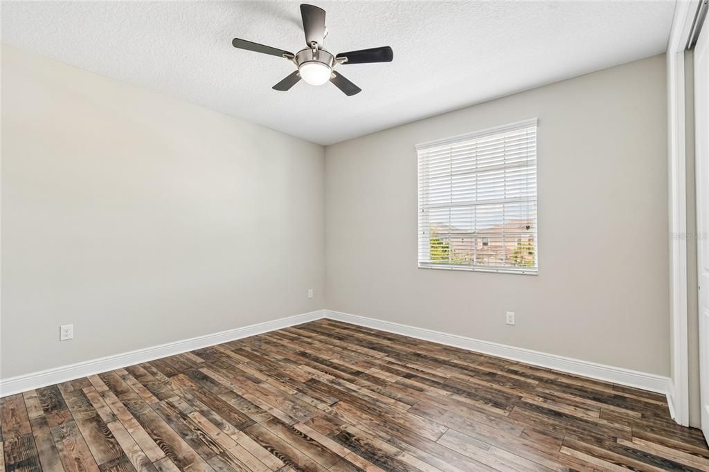 For Sale: $939,900 (6 beds, 5 baths, 4094 Square Feet)