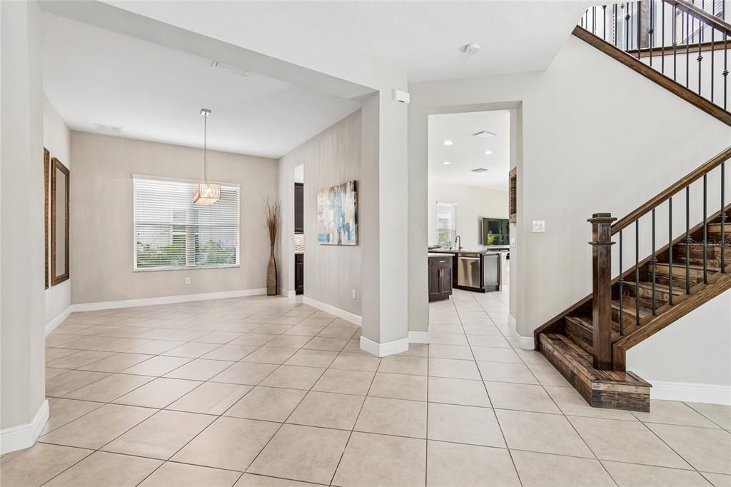 For Sale: $939,900 (6 beds, 5 baths, 4094 Square Feet)