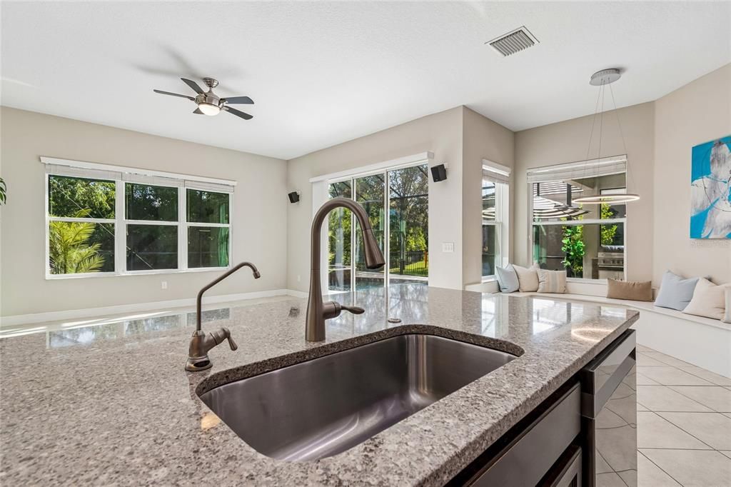 For Sale: $939,900 (6 beds, 5 baths, 4094 Square Feet)